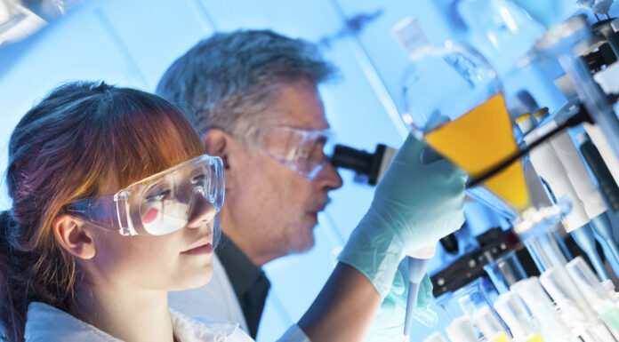 These 5 Yoga Poses Will Make Your Abs Look Great